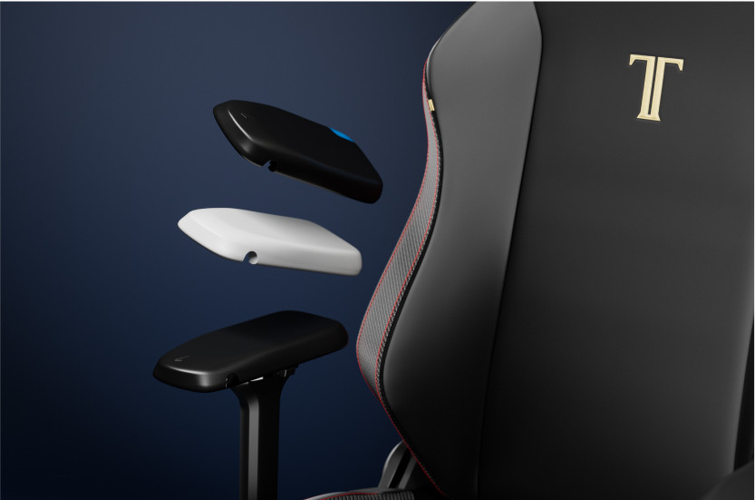 Showing the range of personalization with Secretlab MAGPAD™ Desk Mat in the Signature and Special Editions
